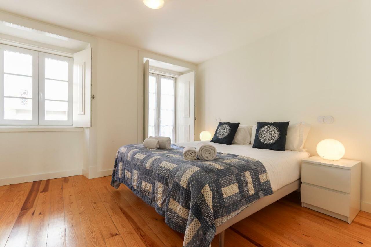 Principe Real T.M. Flat Charming View Apartment Lisbon Luaran gambar